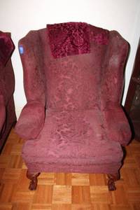 lot 63 image: Queen Anne Wing style accent chair