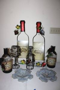 lot 39 image: Metal home dcor with wire wine bottles