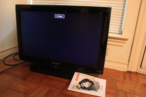 lot 21 image: Sanyo 26 TV model DP26640