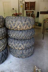 lot 144 image: Tires MAXXIS Bighorn 2.0, 25x10.00-12