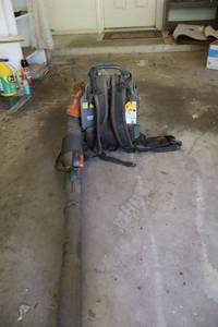 lot 148 image: Husqvarna Yard backpack blower