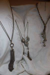 lot 246 image: Fashion jewelry tassels