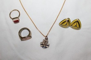 lot 291 image: Enamel fashion jewelry rings and necklace