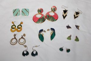 lot 299 image: Enamel fashion jewelry earrings