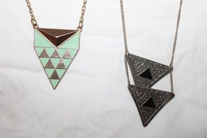 lot 307 image: Enamel fashion jewelry triangle pendant necklaces