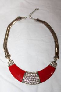 lot 312 image: Enamel fashion jewelry heavy red and rhinestone necklace
