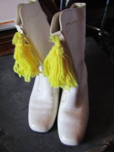 lot 87 image: Drill Team boots size  7.5