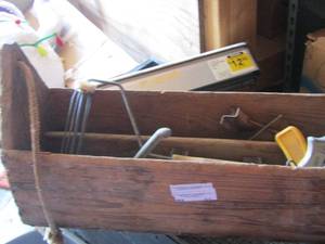 lot 93 image: Wood toolbox with tools