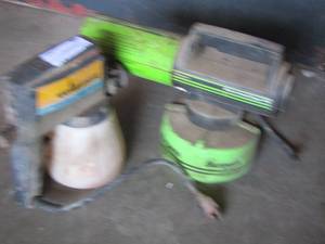 lot 94 image: Wagoner paint sprayer and power fogger