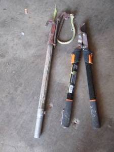 lot 112 image: Loppers