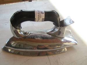 lot 51 image: sunbeam iron master power cord not included model - a 1100-1200 volts