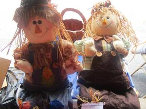 lot 167 image: 2 scarecrows