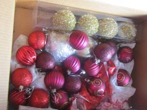 lot 188 image: Christmas balls