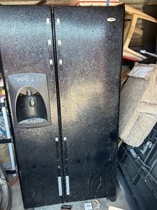 lot 197 image: Amana Refrigerator sideside black