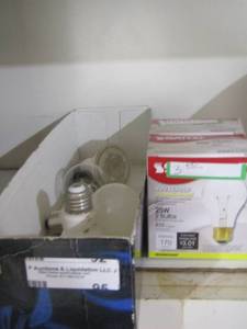 lot 95 image: various new light bulbs