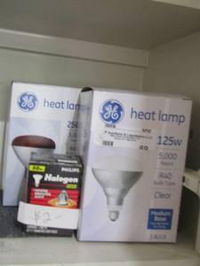 lot 69 image: GE heat lamp 125 watt lights - various lights