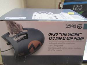 lot 82 image: outdoor master 12 volt 20 psi sup pump NIB $$$