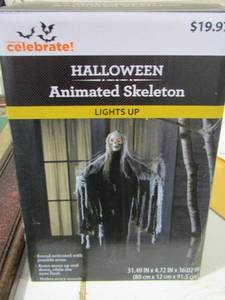 lot 111 image: Halloween skeleton lights up in original box