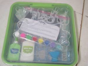 lot 122 image: ultimate slimey kids lab used
