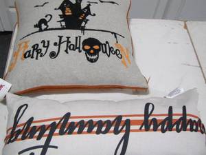 lot 145 image: Halloween pillows qty 2