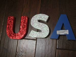 lot 186 image: USA symbols with glitter and color for dcor