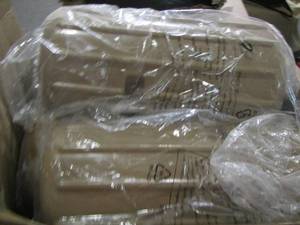lot 199 image: DOCKMATE  CORNER DOCK BUMPERS -  QTY 4 New in box