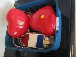 lot 217 image: Little girls purses