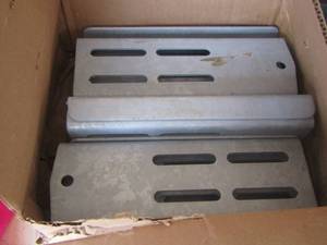 lot 249 image: bunk brackets
