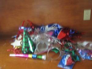 lot 274 image: party supplies