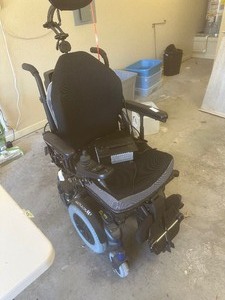 lot 127 image: ALL TRACK M3 ELECTRIC WHEELCHAIR W CHARGER - SEE DESCRIPTION