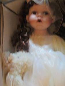 lot 1 image: Cathy Collection ANNIE  Porcelain doll in original box with COA  #135000