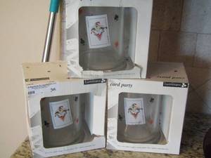 lot 36 image: 3 Card Party handled glasses  NIB