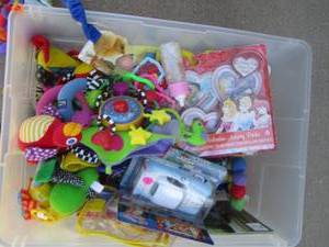 lot 42 image: misc. kid toy lot