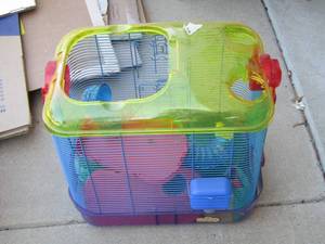 lot 45 image: hamster cage