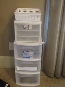 lot 138 image: Storage bins