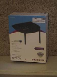 lot 143 image: Netgear ac-1600 in original box