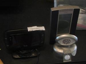lot 133 image: CLOCK,  LA CROSS TECHNOLOGY WEATHER PRODUCT