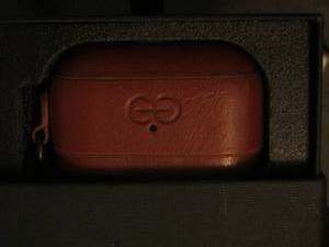 lot 131 image: wireless charger mod- air pod pro case