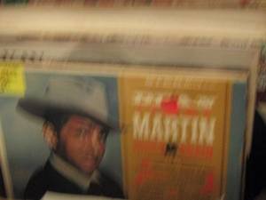 lot 149 image: Record Lot - VARIETY OF ALBUMS - DEAN MARTRIN, KAY STARR, FREDDIE HART,  THE BILL GAITHER TRIO, ROGER MILLER  PLUS MORE