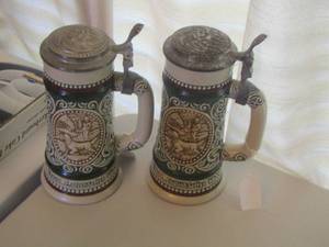 lot 56 image: 2 Avon Steins #542627   ENGLISH SETTER,  MADE IN BRAZIL  1978