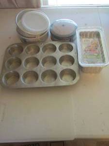 lot 68 image: muffin pans and baking dishes