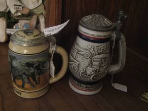 lot 82 image: STEINS - AVON 1979 ANTIQUE CLASSIC CARS  & BUDWEISER ELEPHANT STEIN