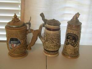 lot 97 image: Avon Christmas Stein - A CHRISTMAS CAROL 1996,   A WESTERN ROUNDUP 1980S  & TEXAS RENAISSANCE FESTAVAL  1983  BRAZIL