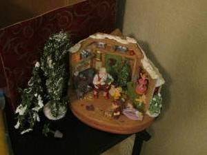 lot 106 image: Christmas scenery