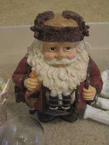 lot 115 image: Santa, ORNAMENTS, SMALL NAVITY SET plus