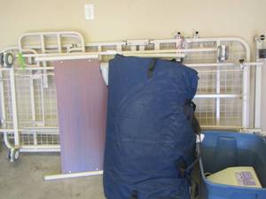 lot 19 image: Electric hospital bed - PLEXUS Auto aire Select Mattress   ( LOOK AT ALL THE PICTURES)