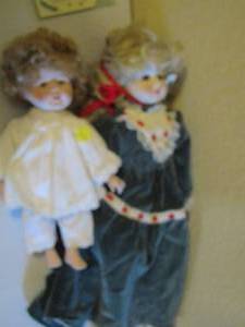 lot 153 image: vintage dolls qty 2
