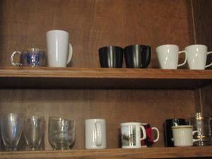 lot 168 image: cups and coffee mugs