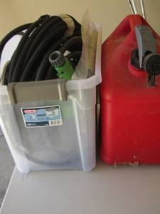 lot 202 image: 5 gallon gas can-  yard items, waterhose plus