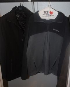 lot 20 image: Mens Clothing 2 jackets, Large Columbia Gear and Medium JOS. A Bank